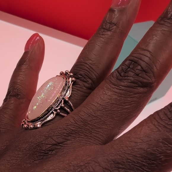 Elegant Faux Opal Ring - Refined & Classic Look Size 8 - Picture 6 of 8